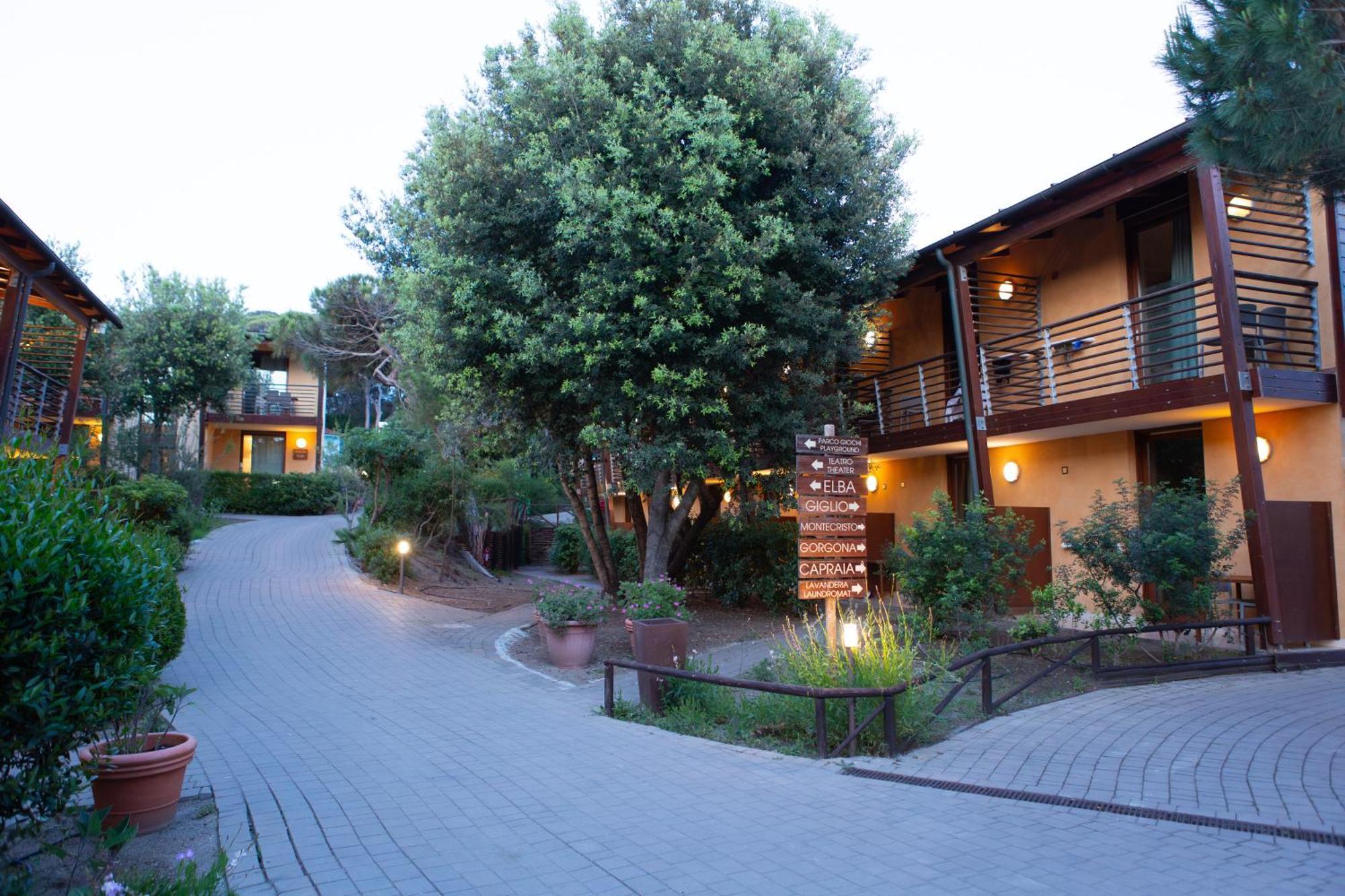 Canado Club Family Village Marina di Castagneto Carducci Exterior photo